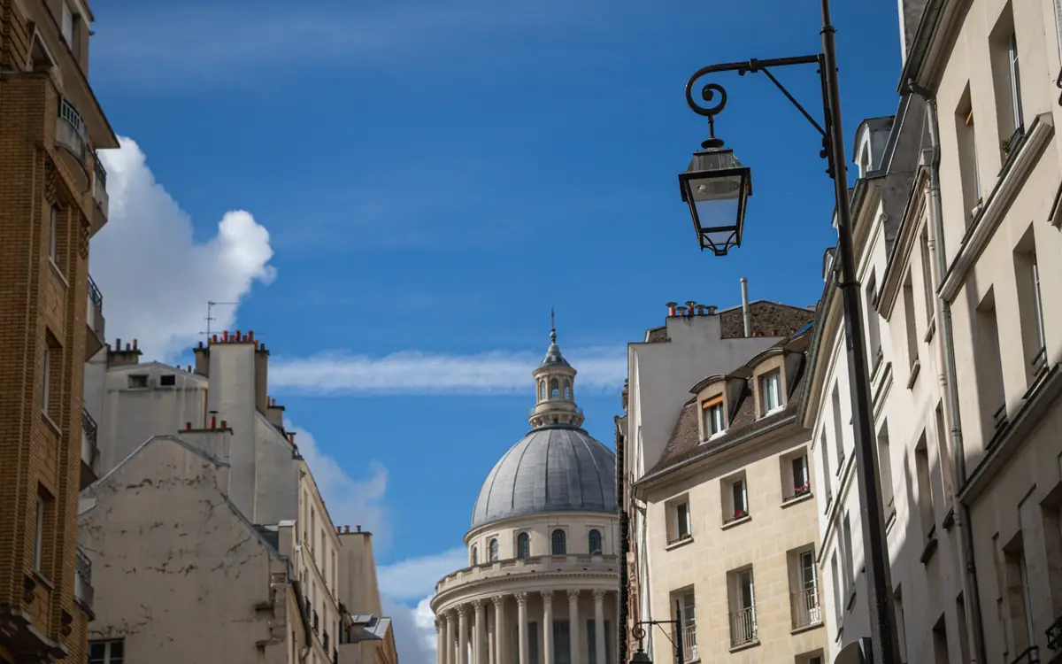 Panthéon seen from a Paris street.