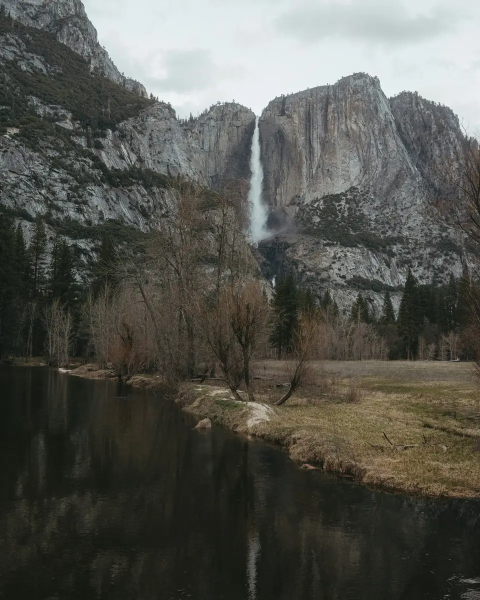 Wide mountain landscape in United States.