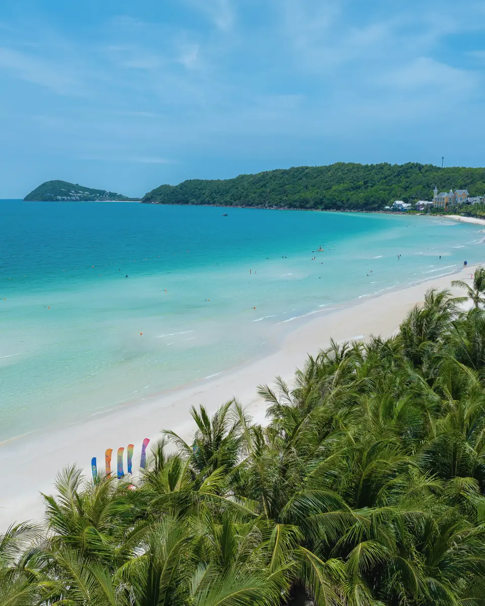 Photo of a beach and shoreline in Vietnam.